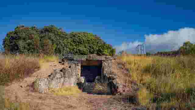 Hipogeo de Longar